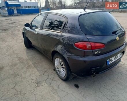 Черный Альфа Ромео 147, объемом двигателя 1.6 л и пробегом 240 тыс. км за 2900 $, фото 12 на Automoto.ua