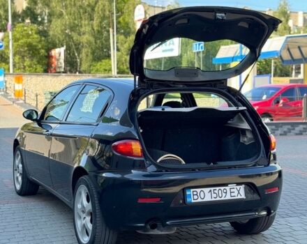 Чорний Альфа Ромео 147, об'ємом двигуна 1.91 л та пробігом 325 тис. км за 4500 $, фото 33 на Automoto.ua
