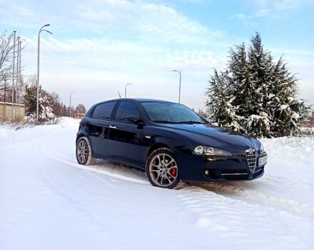 Черный Альфа Ромео 147, объемом двигателя 2 л и пробегом 1800 тыс. км за 4500 $, фото 2 на Automoto.ua