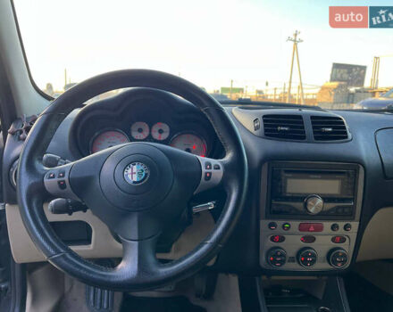 Чорний Альфа Ромео 147, об'ємом двигуна 2 л та пробігом 180 тис. км за 4690 $, фото 21 на Automoto.ua