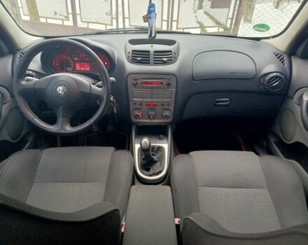 Черный Альфа Ромео 147, объемом двигателя 1.6 л и пробегом 242 тыс. км за 3150 $, фото 21 на Automoto.ua