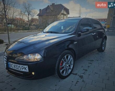 Чорний Альфа Ромео 147, об'ємом двигуна 1.97 л та пробігом 180 тис. км за 3999 $, фото 3 на Automoto.ua