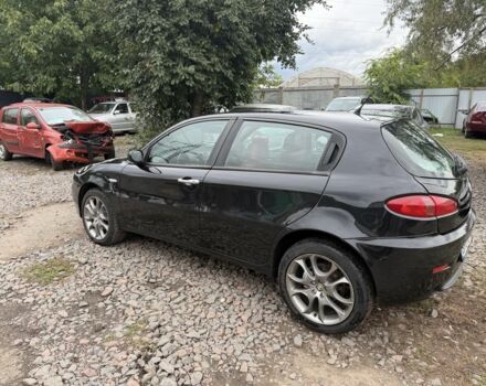 Черный Альфа Ромео 147, объемом двигателя 2 л и пробегом 160 тыс. км за 3507 $, фото 7 на Automoto.ua