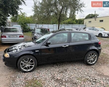 Чорний Альфа Ромео 147, об'ємом двигуна 1.97 л та пробігом 163 тис. км за 3600 $, фото 7 на Automoto.ua