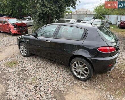 Чорний Альфа Ромео 147, об'ємом двигуна 1.97 л та пробігом 163 тис. км за 3600 $, фото 6 на Automoto.ua
