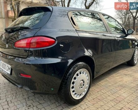 Черный Альфа Ромео 147, объемом двигателя 1.6 л и пробегом 93 тыс. км за 4800 $, фото 12 на Automoto.ua