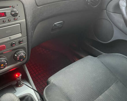 Чорний Альфа Ромео 147, об'ємом двигуна 1.6 л та пробігом 305 тис. км за 3900 $, фото 22 на Automoto.ua