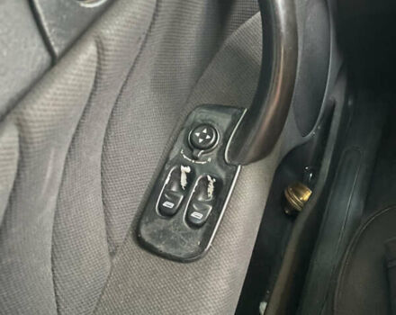 Чорний Альфа Ромео 147, об'ємом двигуна 1.6 л та пробігом 305 тис. км за 3900 $, фото 28 на Automoto.ua