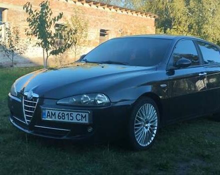 Чорний Альфа Ромео 147, об'ємом двигуна 1.6 л та пробігом 273 тис. км за 4400 $, фото 2 на Automoto.ua