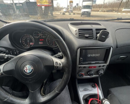 Чорний Альфа Ромео 147, об'ємом двигуна 1.6 л та пробігом 180 тис. км за 4800 $, фото 5 на Automoto.ua