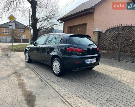 Черный Альфа Ромео 147, объемом двигателя 1.6 л и пробегом 93 тыс. км за 4800 $, фото 3 на Automoto.ua