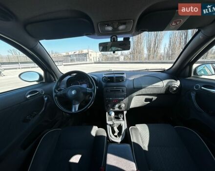 Черный Альфа Ромео 147, объемом двигателя 1.6 л и пробегом 170 тыс. км за 4500 $, фото 16 на Automoto.ua