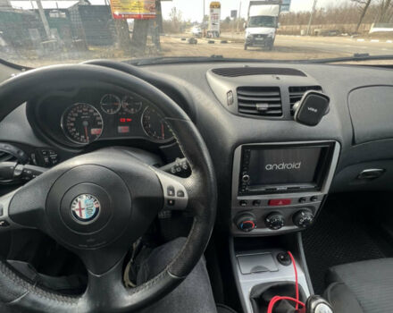 Чорний Альфа Ромео 147, об'ємом двигуна 1.6 л та пробігом 180 тис. км за 4800 $, фото 5 на Automoto.ua