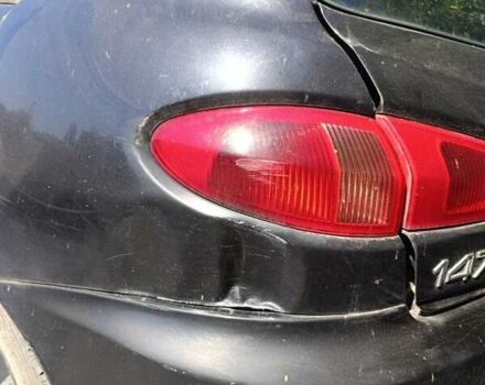 Черный Альфа Ромео 147, объемом двигателя 1.6 л и пробегом 250 тыс. км за 1771 $, фото 5 на Automoto.ua