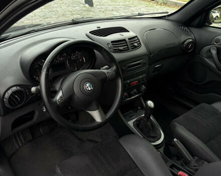 Черный Альфа Ромео 147, объемом двигателя 1.6 л и пробегом 138 тыс. км за 5800 $, фото 16 на Automoto.ua