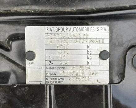 Черный Альфа Ромео 147, объемом двигателя 1.6 л и пробегом 138 тыс. км за 5800 $, фото 102 на Automoto.ua