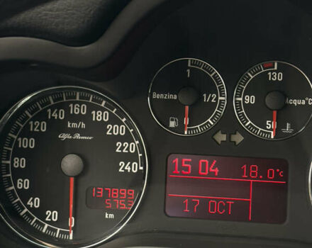 Черный Альфа Ромео 147, объемом двигателя 1.6 л и пробегом 138 тыс. км за 5800 $, фото 132 на Automoto.ua