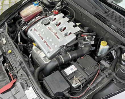 Черный Альфа Ромео 147, объемом двигателя 1.6 л и пробегом 138 тыс. км за 5800 $, фото 101 на Automoto.ua