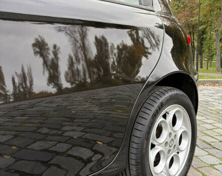 Черный Альфа Ромео 147, объемом двигателя 1.6 л и пробегом 138 тыс. км за 5800 $, фото 11 на Automoto.ua