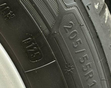 Черный Альфа Ромео 147, объемом двигателя 1.6 л и пробегом 138 тыс. км за 5800 $, фото 74 на Automoto.ua