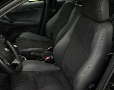 Черный Альфа Ромео 147, объемом двигателя 1.6 л и пробегом 138 тыс. км за 5800 $, фото 23 на Automoto.ua