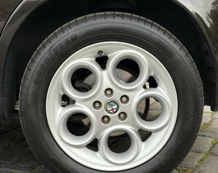 Черный Альфа Ромео 147, объемом двигателя 1.6 л и пробегом 138 тыс. км за 5800 $, фото 71 на Automoto.ua