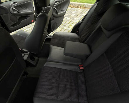 Черный Альфа Ромео 147, объемом двигателя 1.6 л и пробегом 138 тыс. км за 5800 $, фото 39 на Automoto.ua