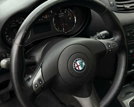 Черный Альфа Ромео 147, объемом двигателя 1.6 л и пробегом 138 тыс. км за 5800 $, фото 22 на Automoto.ua