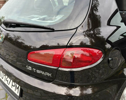 Черный Альфа Ромео 147, объемом двигателя 1.6 л и пробегом 138 тыс. км за 5800 $, фото 53 на Automoto.ua