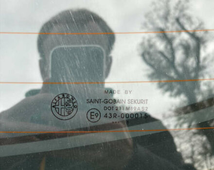 Черный Альфа Ромео 147, объемом двигателя 1.6 л и пробегом 138 тыс. км за 5800 $, фото 85 на Automoto.ua