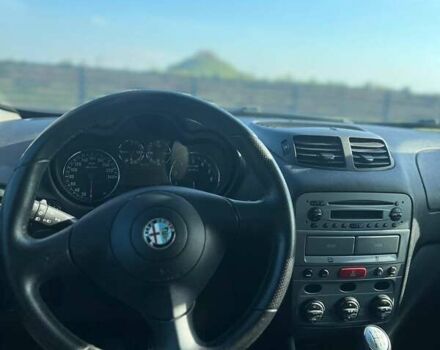 Черный Альфа Ромео 147, объемом двигателя 1.6 л и пробегом 89 тыс. км за 4700 $, фото 6 на Automoto.ua