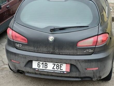 Чорний Альфа Ромео 147, об'ємом двигуна 1.9 л та пробігом 339 тис. км за 1950 $, фото 1 на Automoto.ua