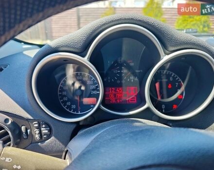Красный Альфа Ромео 147, объемом двигателя 2 л и пробегом 276 тыс. км за 4700 $, фото 5 на Automoto.ua