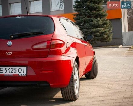 Альфа Ромео 147 2009 в Днепре (Днепропетровске) на Automoto.ua Красный Альфа Ромео 147, объемом двигателя 1.6 л и пробегом 157 тыс. км за 6100 $, фото 6 на Automoto.ua