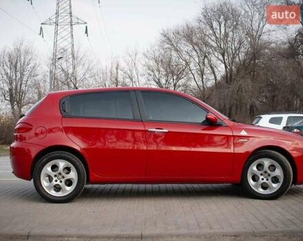 Альфа Ромео 147 2009 в Днепре (Днепропетровске) на Automoto.ua Красный Альфа Ромео 147, объемом двигателя 1.6 л и пробегом 157 тыс. км за 6100 $, фото 11 на Automoto.ua