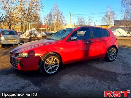 Червоний Альфа Ромео 147, об'ємом двигуна 1.6 л та пробігом 0 тис. км за 2000 $, фото 1 на Automoto.ua