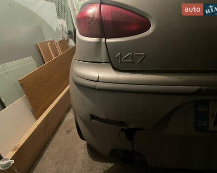 Серый Альфа Ромео 147, объемом двигателя 1.91 л и пробегом 487 тыс. км за 3000 $, фото 6 на Automoto.ua
