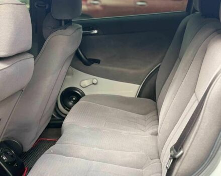 Серый Альфа Ромео 147, объемом двигателя 1.6 л и пробегом 100 тыс. км за 3000 $, фото 7 на Automoto.ua