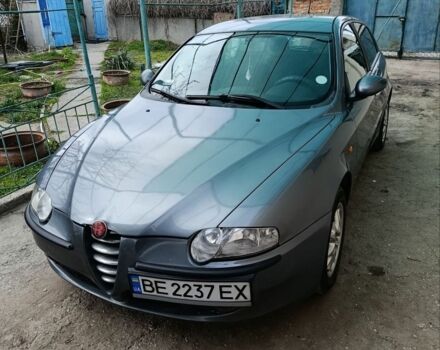 Серый Альфа Ромео 147, объемом двигателя 1.6 л и пробегом 208 тыс. км за 2800 $, фото 1 на Automoto.ua
