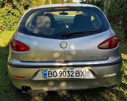 Сірий Альфа Ромео 147, об'ємом двигуна 1.6 л та пробігом 200 тис. км за 2800 $, фото 3 на Automoto.ua