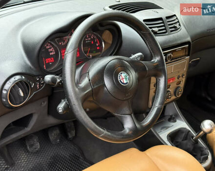 Сірий Альфа Ромео 147, об'ємом двигуна 1.6 л та пробігом 208 тис. км за 3499 $, фото 37 на Automoto.ua