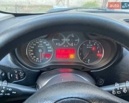 Сірий Альфа Ромео 147, об'ємом двигуна 1.6 л та пробігом 207 тис. км за 4600 $, фото 1 на Automoto.ua