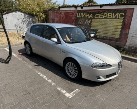 Серый Альфа Ромео 147, объемом двигателя 1.9 л и пробегом 285 тыс. км за 3500 $, фото 4 на Automoto.ua