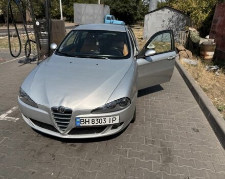 Серый Альфа Ромео 147, объемом двигателя 1.9 л и пробегом 285 тыс. км за 3500 $, фото 3 на Automoto.ua