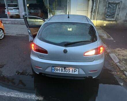 Серый Альфа Ромео 147, объемом двигателя 1.9 л и пробегом 285 тыс. км за 3500 $, фото 1 на Automoto.ua