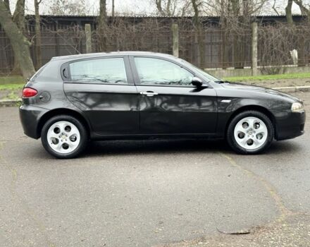 Сірий Альфа Ромео 147, об'ємом двигуна 1.9 л та пробігом 299 тис. км за 1999 $, фото 23 на Automoto.ua