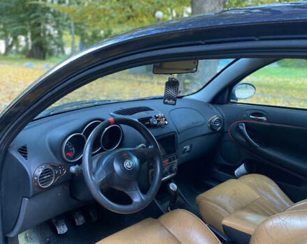 Синій Альфа Ромео 147, об'ємом двигуна 1.9 л та пробігом 322 тис. км за 3400 $, фото 6 на Automoto.ua