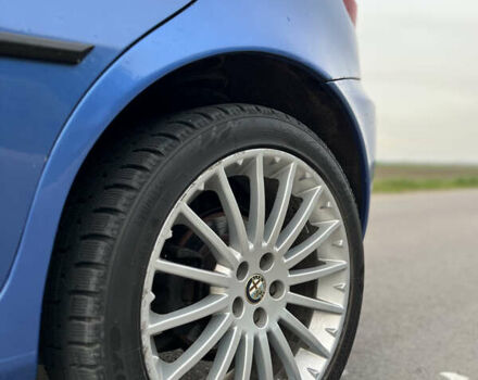 Синий Альфа Ромео 147, объемом двигателя 1.6 л и пробегом 270 тыс. км за 4100 $, фото 5 на Automoto.ua