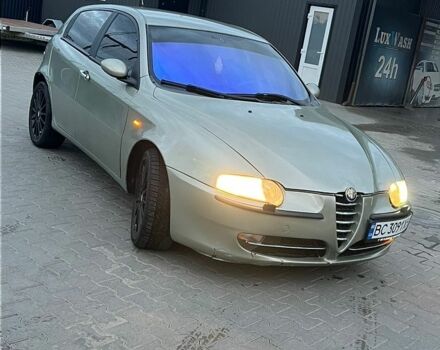 Зелений Альфа Ромео 147, об'ємом двигуна 1.91 л та пробігом 270 тис. км за 2999 $, фото 2 на Automoto.ua