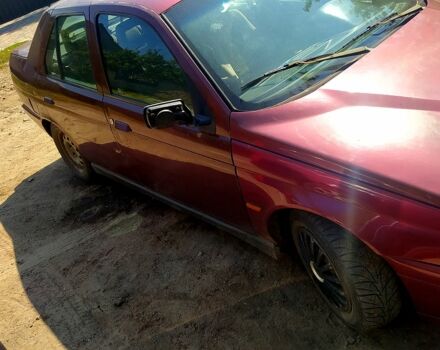 Красный Альфа Ромео 155, объемом двигателя 2 л и пробегом 300 тыс. км за 800 $, фото 2 на Automoto.ua